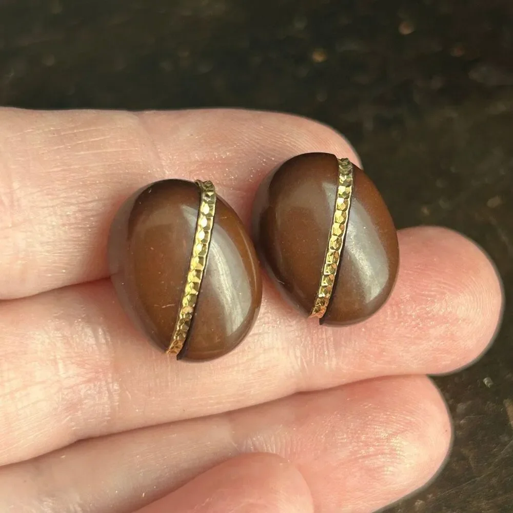 Vintage Art Deco Brown Oval Gold Inlay Buttons